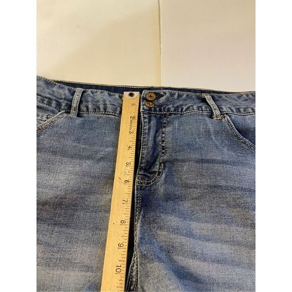 Vanilla Star denim rolled shorties size 16 rn#111052 - Picture 7 of 7